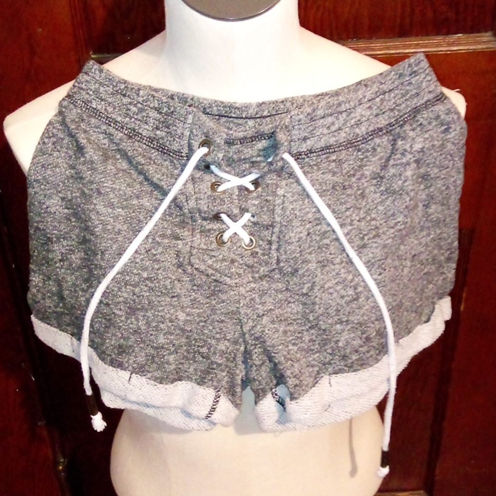 Gray short